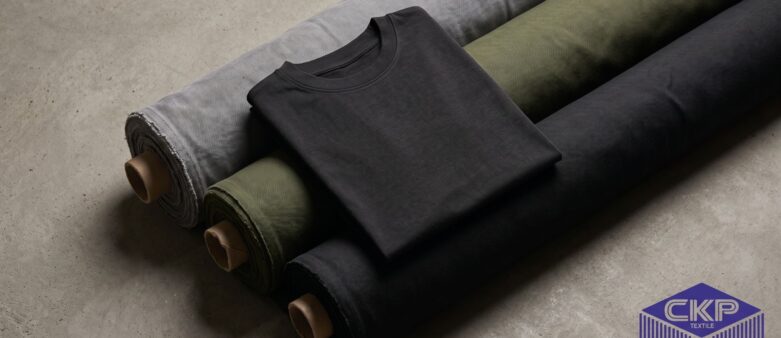 Bahan Outfit Skena Heavyweight yang Bikin Tampilan Boxy Makin Solid